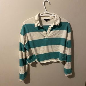 White and teal cropped shirt